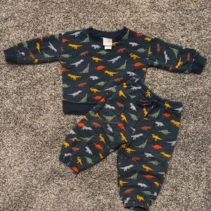 Hanna Andersson forest green Dino sweat suit